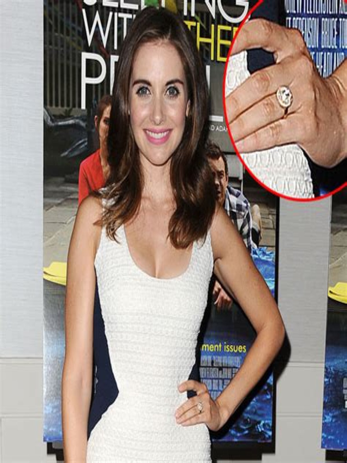 Alison Brie, Dave Franco Engaged: See Her Amazing Ring!