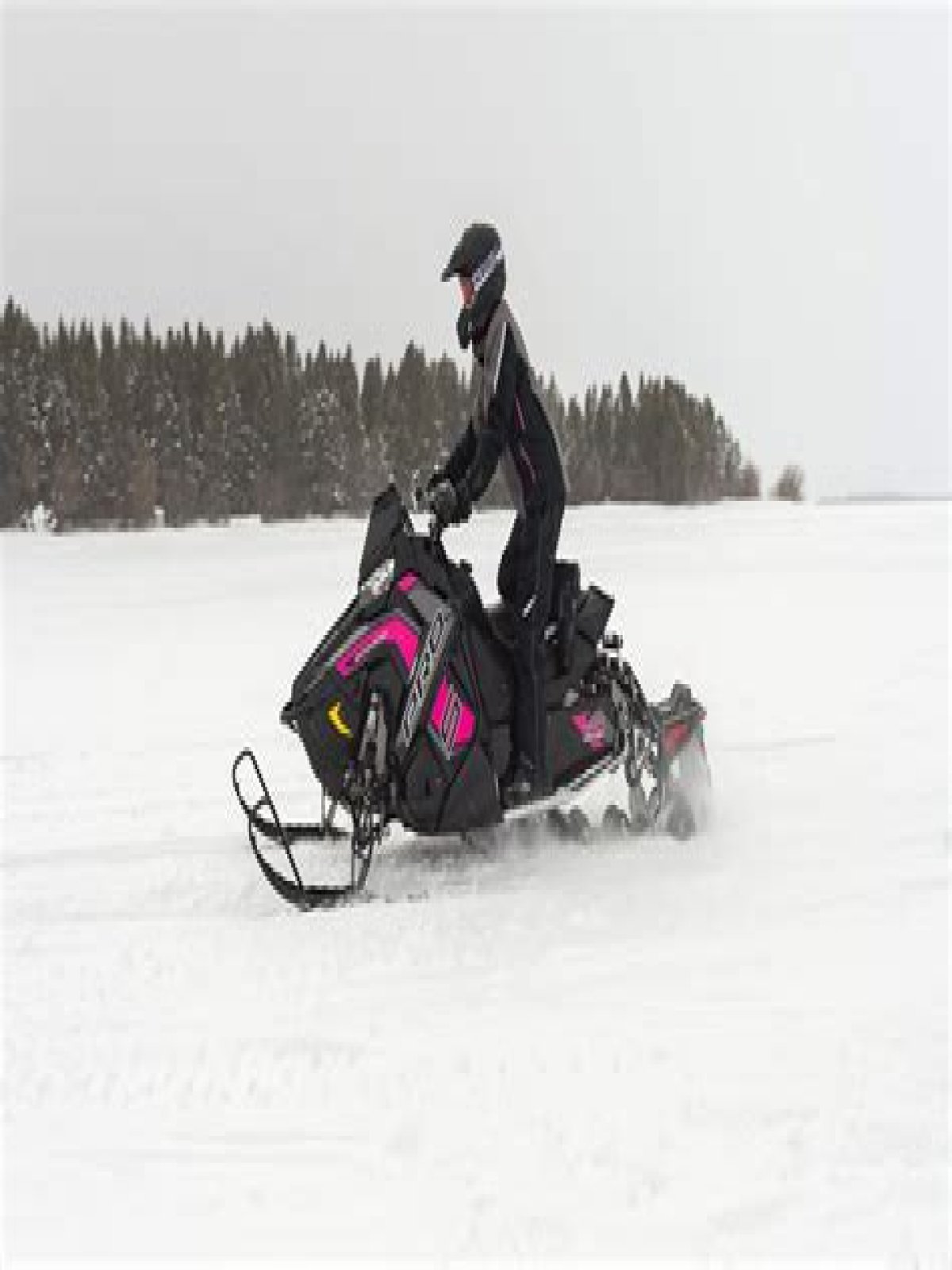 Can a snowmobile run without snow?