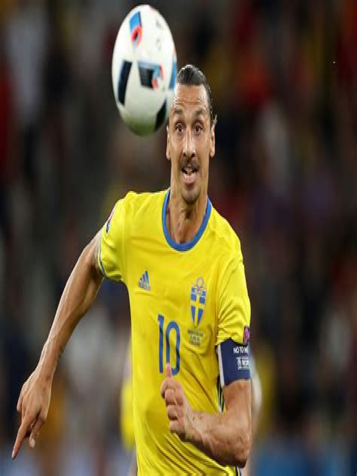 Does Ibrahimovic still play for Sweden?