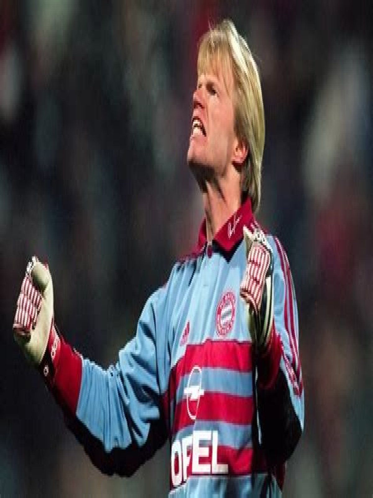 How many clean sheets has Oliver Kahn?