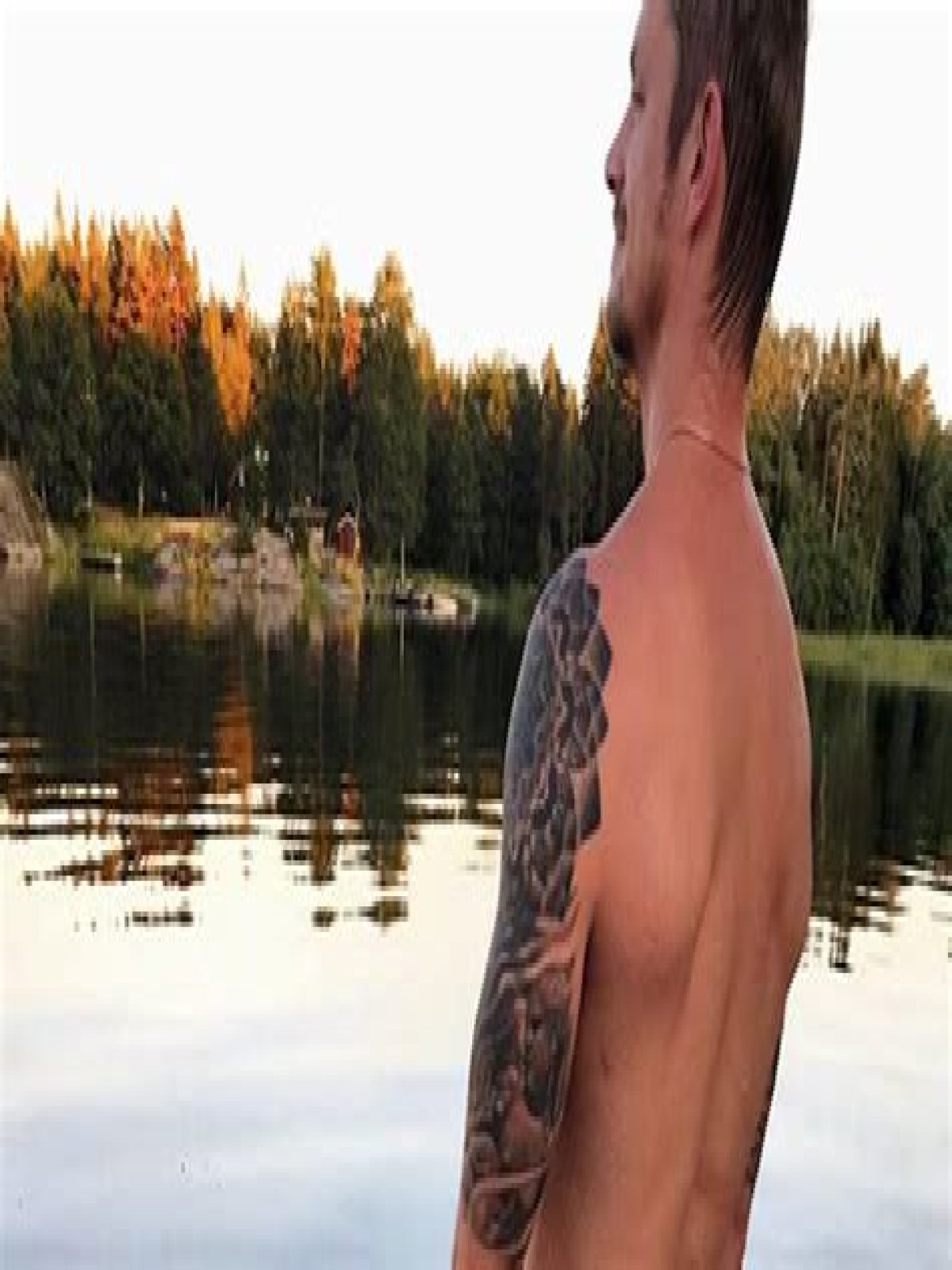 Joel Kinnaman Goes Naked in Latest Instagram Picture