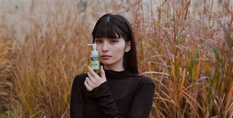 Biotextile Innovation or Skincare Gimmick? a Deep Fact-Check on Silk Peptide Threads