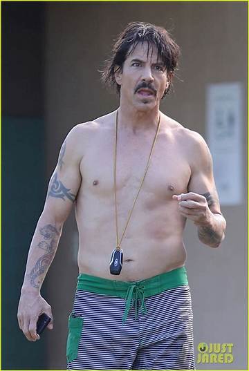 Fact Check: Is Anthony Kiedis Gay or Straight? Separating Rock Lore from Reality