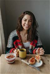 Molly Yeh Biography, Age, Height, Husband, Net Worth, Family